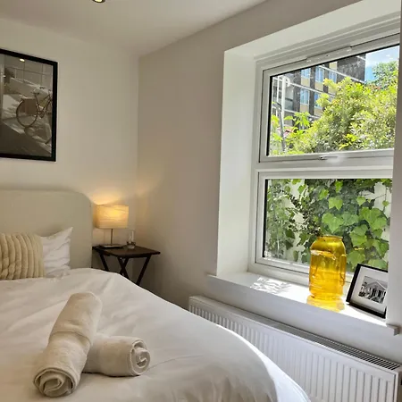 Cozy And Peaceful Apartment With Terrace In Hackney London Exterior foto